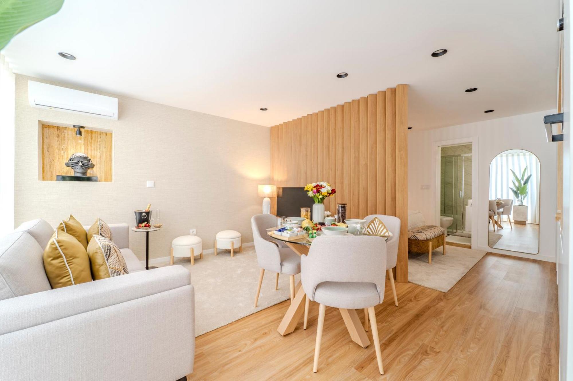 Seventy Four Apartemen *